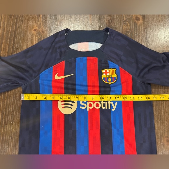2023-2024 Barcelona Away 4th Kit Football Soccer Jersey - Picture 9 of 10